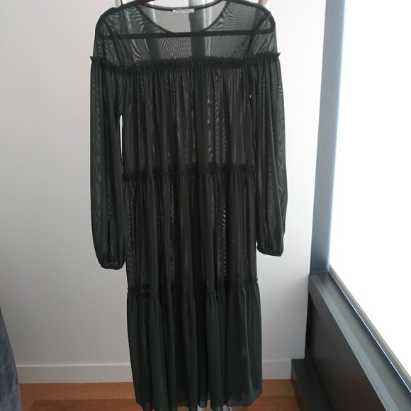 Zara Dresses & Skirts - Dress Zara Dresses & Skirts - Dress
